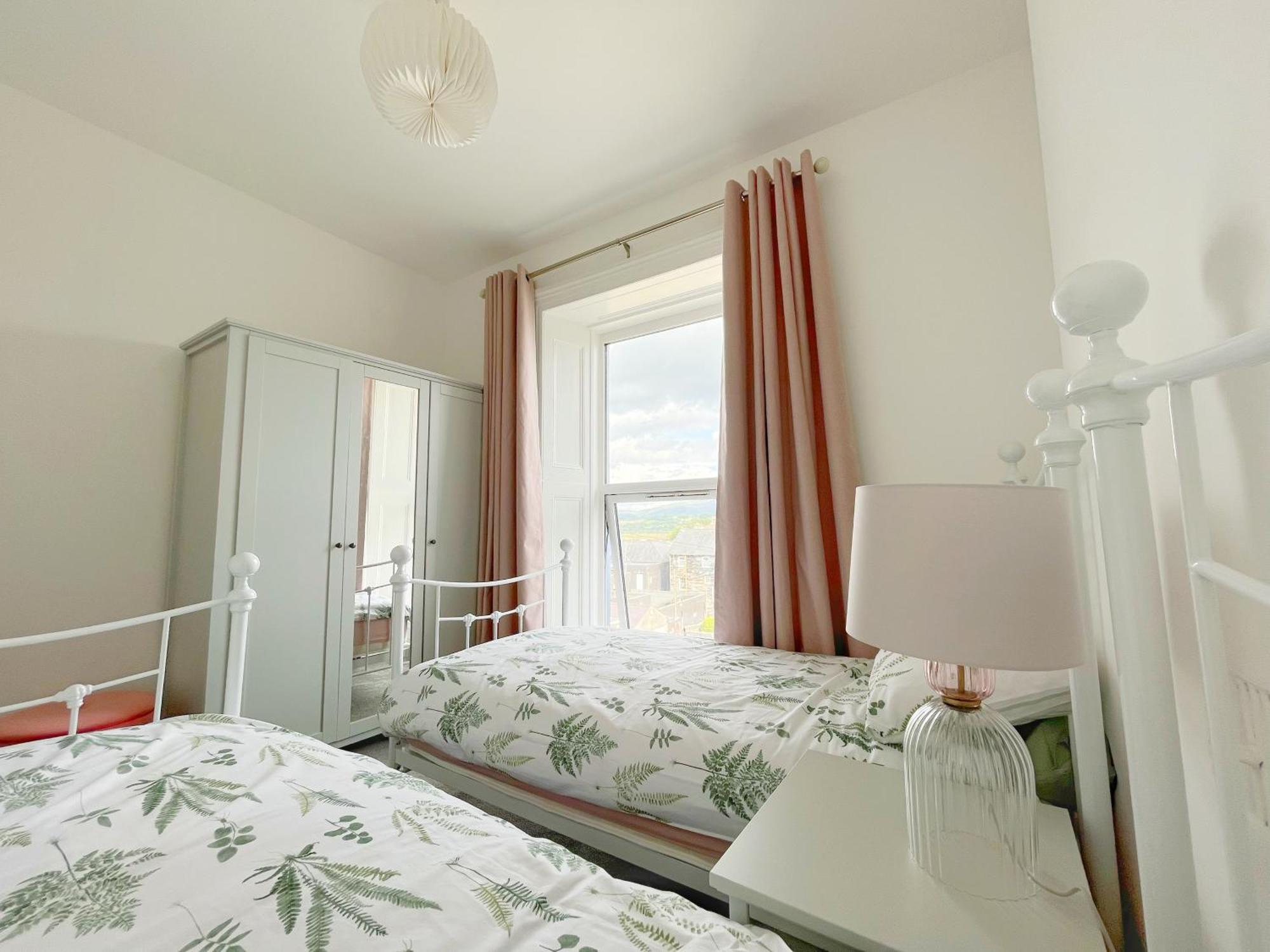 Porthmadog, Sleeps 11, 5 Bedrooms, 5 Bathrooms, Mountain Views Екстер'єр фото