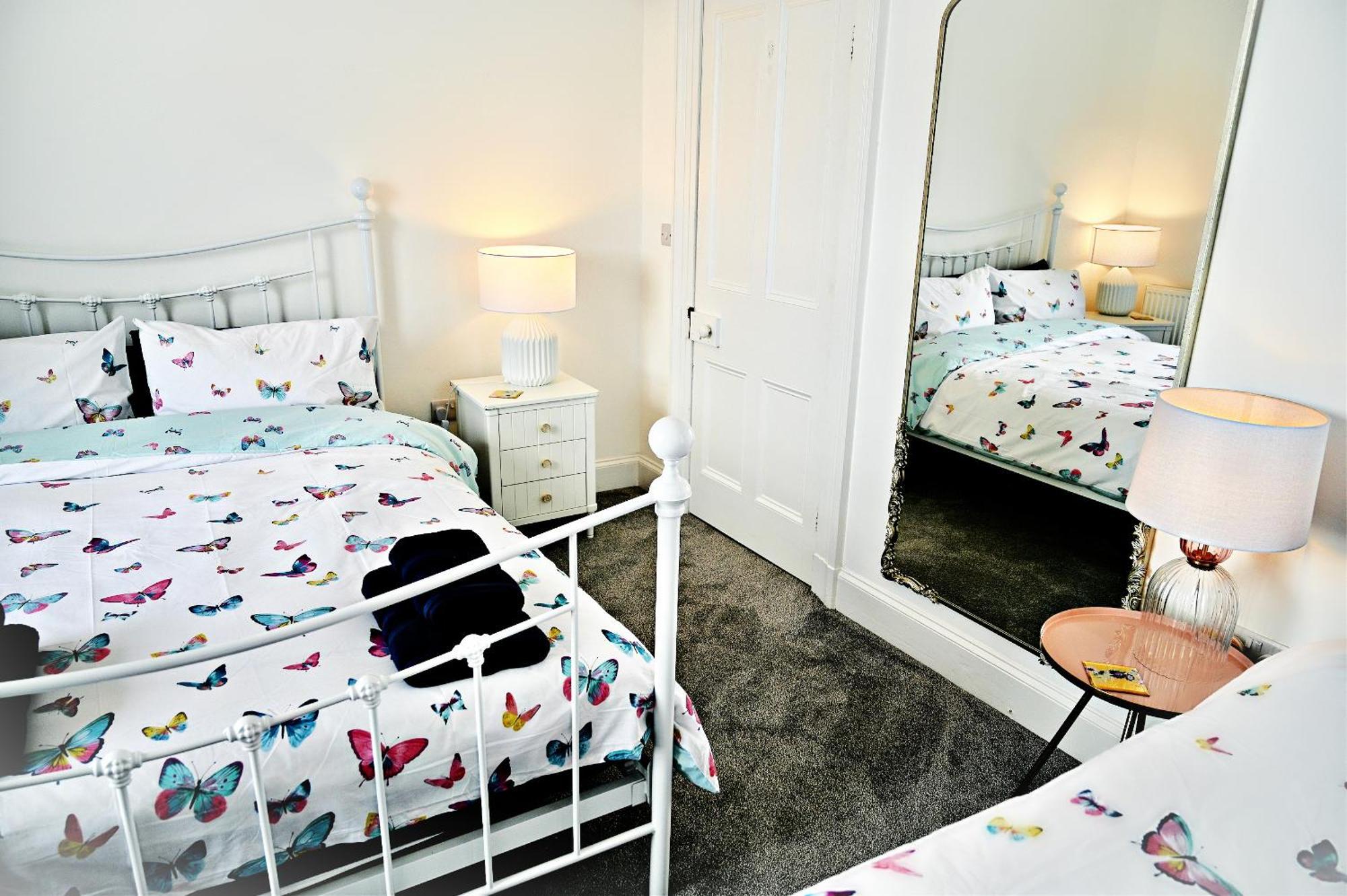 Porthmadog, Sleeps 11, 5 Bedrooms, 5 Bathrooms, Mountain Views Екстер'єр фото
